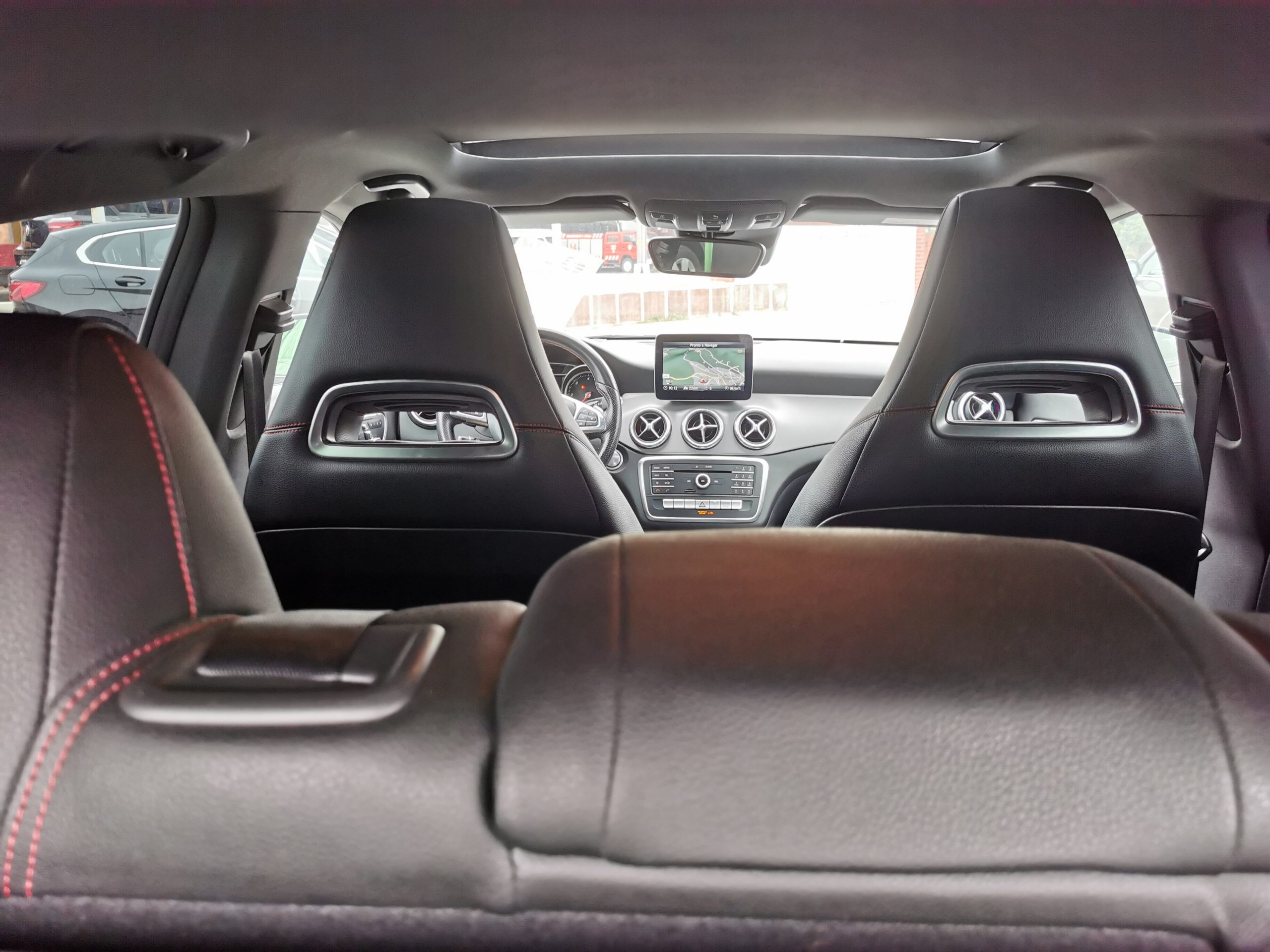 Mercedes CLA 180d SB AMG — foto 8